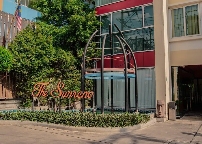 ホテル The Sunreno