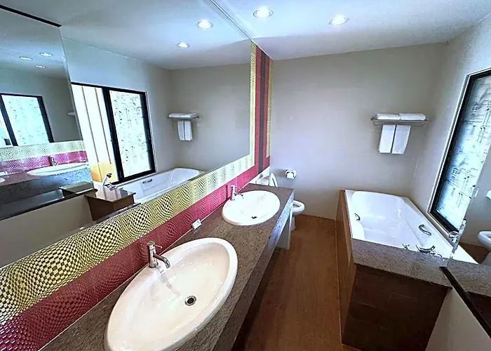 The Sunreno Hotel 3*